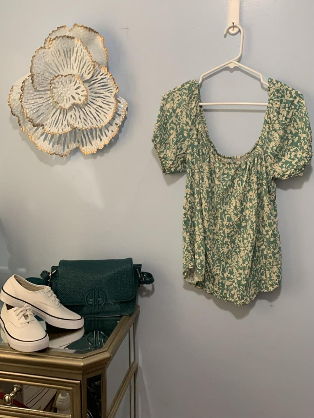 Green Floral Scoop Neck Puff Sleeve Blouse